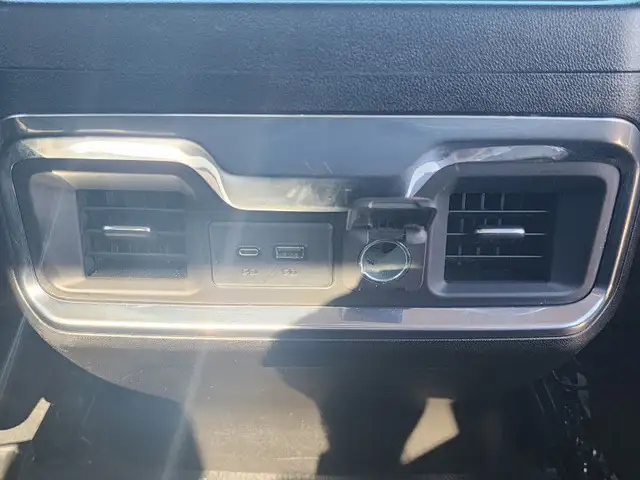 2021 GMC Sierra 1500 Elevation 6'6 FOOT BOX | 5.3L V8 in Cars & Trucks in St. Albert - Image 20