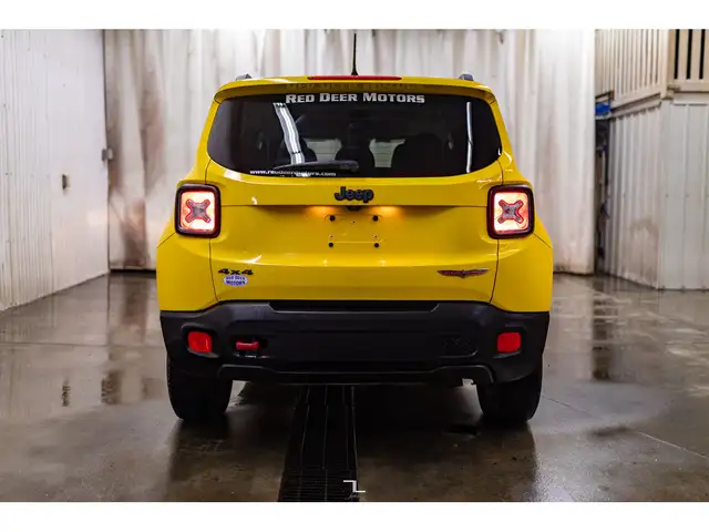 2015 Jeep Renegade 4x4 Trailhawk Leather BCam dans Autos et camions dans Grande Prairie - Image 7