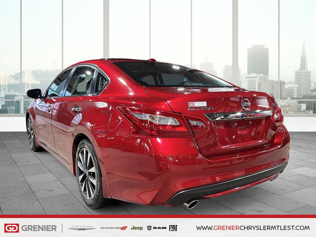 2018 Nissan Altima in Cars & Trucks in City of Montréal - Image 4