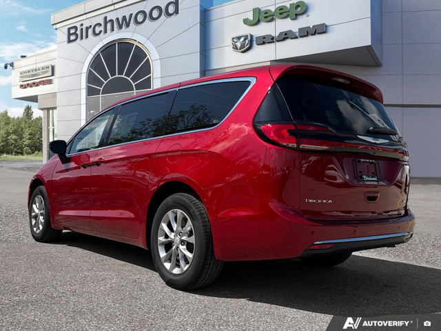 2025 Chrysler Pacifica SELECT AWD in Cars & Trucks in Winnipeg - Image 4