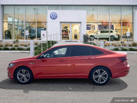 KBB.com 10 Best Sedans Under $30,000. This Volkswagen Jetta boasts a Intercooled Turbo Regular Unlea... (image 1)