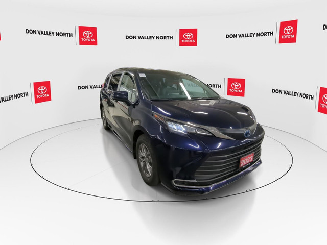 2023 Toyota Sienna XLE 8-Passenger CERTIFIED | CARPLAY | ALLO... in Cars & Trucks in City of Toronto - Image 2