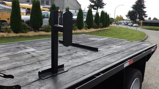2019 ford F-550 11 Foot Flat Deck 4WD in Heavy Trucks in Richmond - Image 17