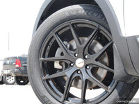 Vehicle Stability Management (VSM) Electronic Stability Control (ESC), Variable Intermittent Wipers,... (image 5)
