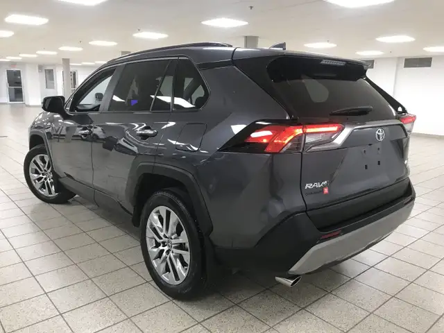 2024 Toyota RAV4 LIMITED in Cars & Trucks in Calgary - Image 9