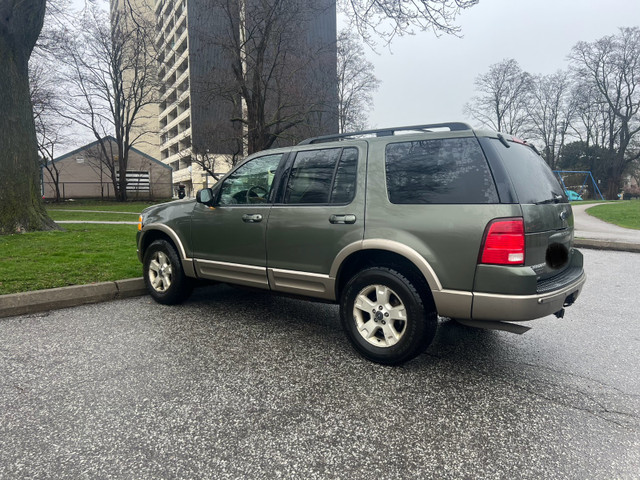 2003 Ford Explorer Eddie Bauer in Cars & Trucks in City of Toronto - Image 2