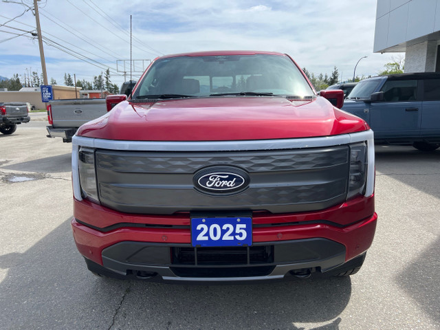 2025 Ford F-150 Lightning Lariat LARIAT LIGHTNING F150 CREWCA... in Cars & Trucks in Nelson - Image 2