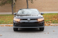 2025 VOLKSWAGEN JETTA HIGHLINE COMES WITH POWER SUNROOF, APPLE CARPLAY, ANDROID AUTO, INTERIOR AMBIE... (image 1)