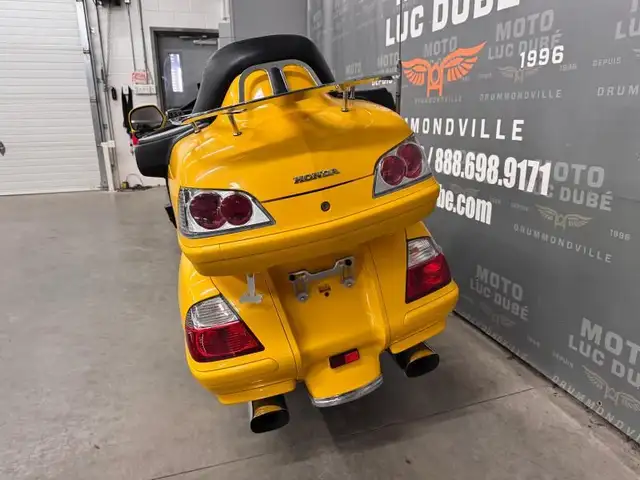 2010 Honda GL1800 Goldwing in Street, Cruisers & Choppers in Drummondville - Image 10