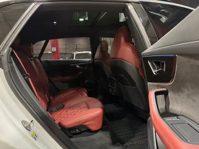 2022 Audi SQ8 BLACK OPTICS MASSAGE RED INTERIOR! in Cars & Trucks in Mississauga / Peel Region - Image 12