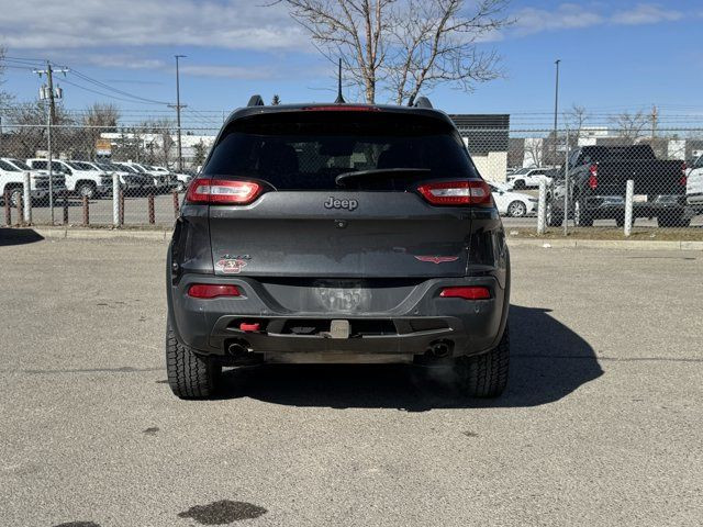 2016 Jeep Cherokee TRAILHAWK / LEATHER / TECHNOLOGY PACK in Cars & Trucks in Calgary - Image 4