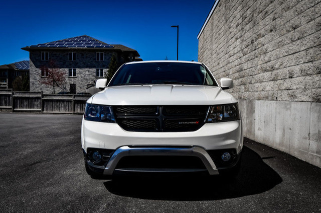 2017 Dodge Journey Crossroad - Leather Seats in Cars & Trucks in Cornwall - Image 4
