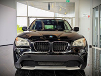 Comes equipped with: Power Mirrors, Sunroof , Halogen Headlamps, Courtesy lights, LED Headlights, LE... (image 1)