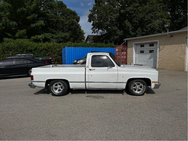  1987 Chevrolet C10 in Classic Cars in London - Image 4