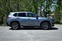 This 2023 Nissan Rogue is for sale today. This SUV has 73,101 kms. It's grey in colour . It has an a... (image 1)