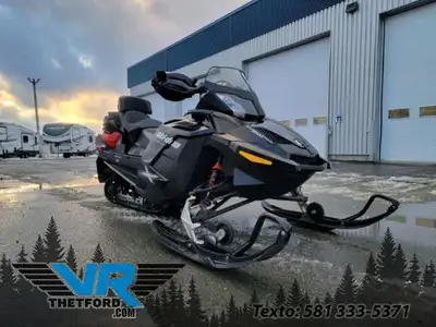 VR Thetford Paiement à partir de 0$/sem. + TX. 2011 Bombardier Renegade X 1200 Renegade X 1200 2011...