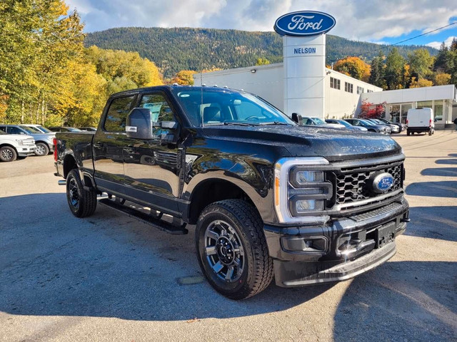  2023 Ford Super Duty F-350 SRW Lariat 3.99% Available, 4WD Crew in Cars & Trucks in Nelson