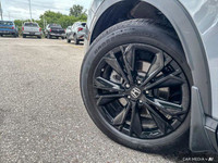 Experience the pinnacle of SUV versatility with this meticulously maintained 2023 Honda CR-V Hybrid... (image 9)