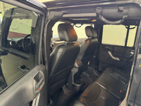 1 OWNER RUBICON! LOCAL ONTARIO WRANGLER UNLIMITED! FRESHLY SERVICED AND READY TO ENJOY! UPDATED CAMS... (image 8)