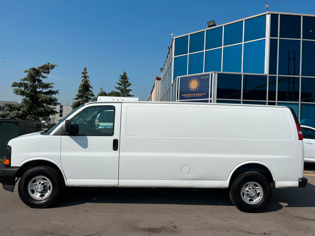 2017 Chevrolet Express Express 2500 -CARGO-  Extended in Cars & Trucks in Oakville / Halton Region - Image 4