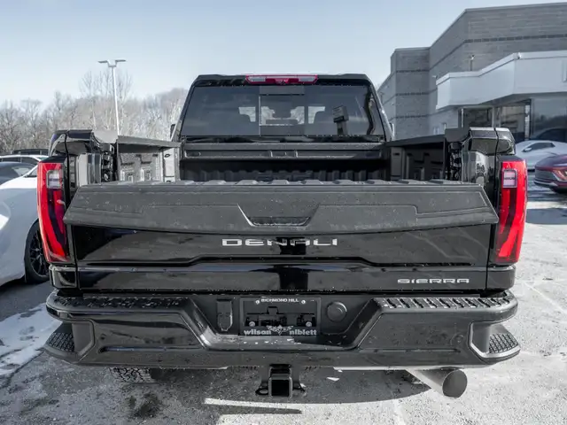 2025 GMC SIERRA 2500HD Denali- Diesel in Cars & Trucks in Markham / York Region - Image 10