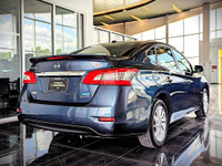 Comes equipped with: Power Mirrors, Sunroof , Shark fin antenna, Halogen Headlamps, Courtesy lights,... (image 4)