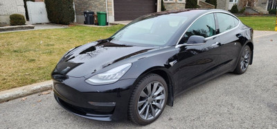2019 Tesla Model 3 SR+ Black on Black - MINT