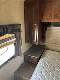 This 2011 travel trailer is waiting to be loved by it's new owners! The rear bathroom in this unit i... (image 4)