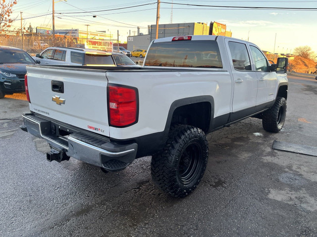 2019 Chevrolet Silverado 3500HD LT 4WD Crew Cab in Cars & Trucks in Calgary - Image 4