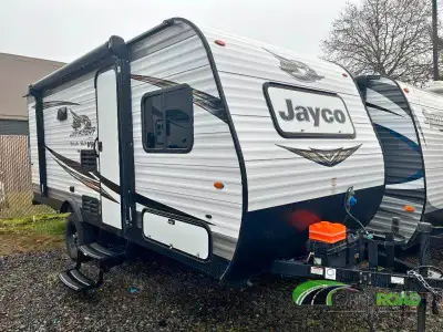 APPLY NOW: https://www.ridecollective.ca/get-pre-approved The 2019 Jayco Jay Flight SLX 7 Baja Editi...