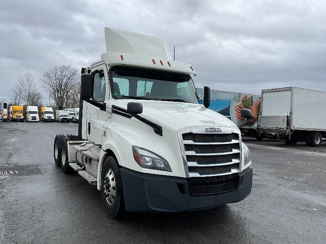 2018 Freightliner T12664ST in Heavy Trucks in Mississauga / Peel Region