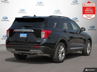 New Price! Odometer is 7028 kilometers below market average! Agate Black Metallic 2023 Ford Explorer... (image 4)