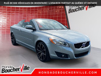 La Volvo C70 T5 2011 est une élégante décapotable à toit rigide, dotée d’un moteur turbo cinq cylind... (image 4)