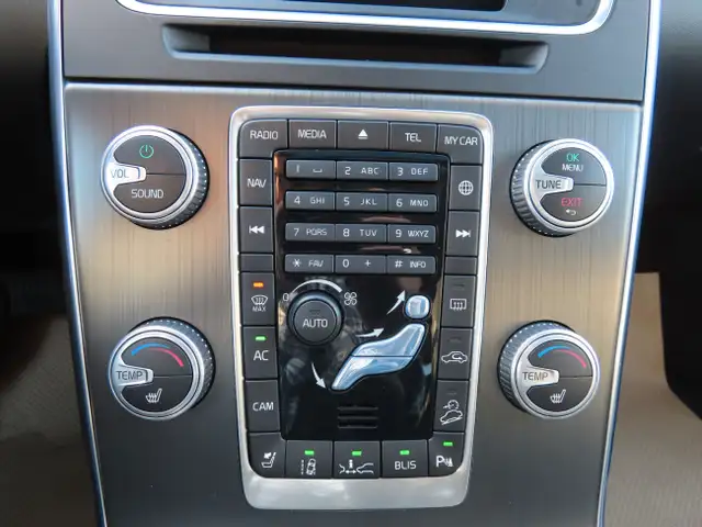 2016 Volvo V60 Cross Country T5 PREMIER PKG AWD - WAGON - LEATHE in Cars & Trucks in Oakville / Halton Region - Image 39
