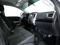 2017 Nissan Titan XD SV Crew Cab 4WD Turbo Diesel Cummins 5.0L, Carfax Certified, No Accidents, Loca... (image 7)