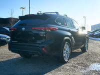 This Toyota Highlander has a strong Gas/Electric I-4 2.5 L/152 engine powering this Variable transmi... (image 4)
