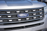 ==== 2016 Ford Explorer Limited 4WD -- Rugged Sophistication & All-Season Comfort ==== This vehicle... (image 9)