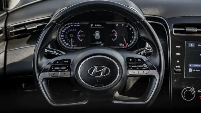 2022 Hyundai Tucson Preferred AWD | Heated Steering Wheel dans Autos et camions dans Guelph - Image 13