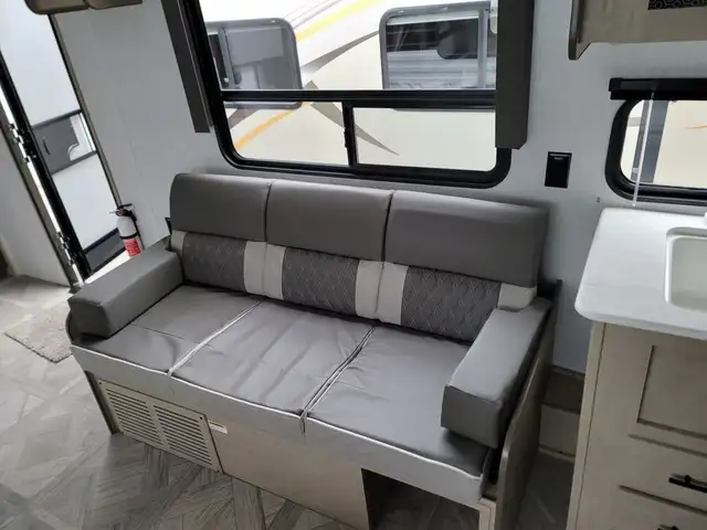 2023 Forest River Salem Cruise Lite West 253 RKXL in Travel Trailers & Campers in Penticton - Image 10