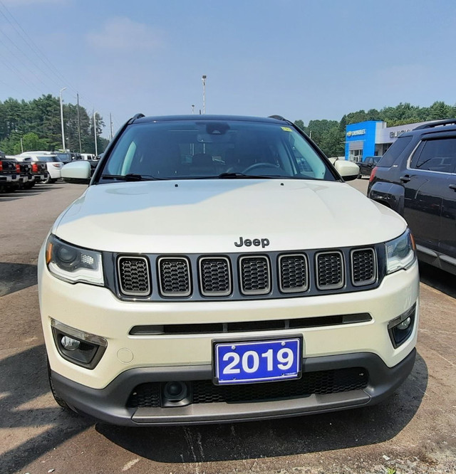 2019 Jeep Compass Limited Aluminum Wheels, Auto-Dimming Rearview in Cars & Trucks in Trenton - Image 3