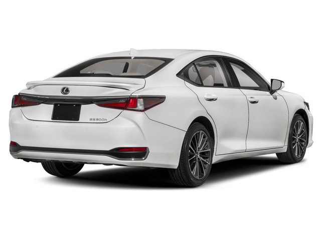 2024 Lexus ES 300h in Cars & Trucks in Markham / York Region - Image 3