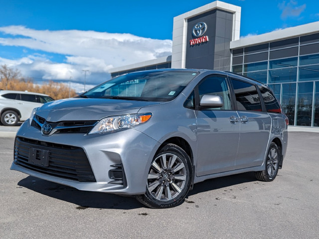 2018 Toyota Sienna LE 7-Passenger All Wheel Drive - 3.5L V6 - HE in Cars & Trucks in Cranbrook