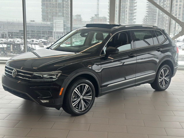 2021 Volkswagen Tiguan Highline toit * mags * cuir in Cars & Trucks in Laval / North Shore
