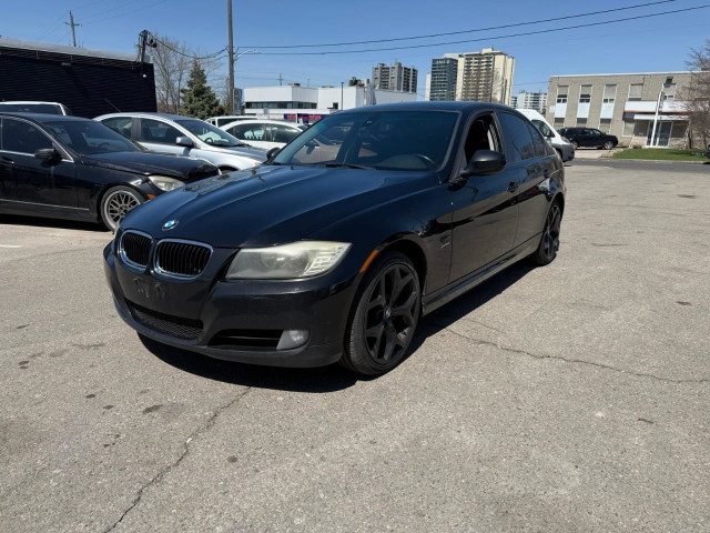2011 BMW 328 i xDrive 2011 BMW 328 X Dr. in Cars & Trucks in City of Toronto - Image 2