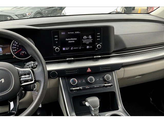 2022 Kia Carnival LX in Cars & Trucks in Barrie - Image 3
