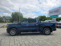 2022 Chevrolet Silverado 1500 LTD 4WD Crew Cab High Country with the 5.3L V8 and only 70,000kms. Cle... (image 7)