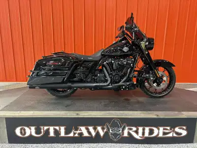 This beautiful low mileage, basically brand new 2024 Road King is looking for it's new home! The viv...