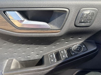 THE PRICE YOU SEE, PLUS GST. GUARANTEED! APPLE CARPLAY/ANDROID AUTO COMPATABLE! 2.5 LITER HYBRID ENG... (image 4)