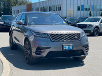 This 2018 Range Rover Velar P380 R Dynamic HSE has an Grey exterior and Cream and Black seats with s... (image 8)