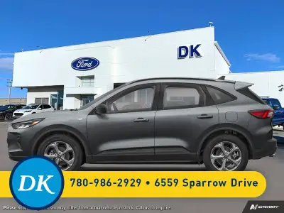 Sunroof, Tech Package! THIS VEHICLE IS LOCATED AT DK FORD LEDUC With an interior that easily adapts...